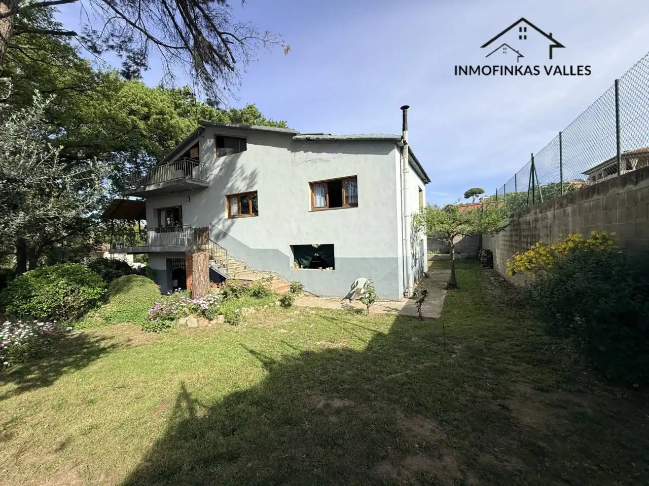 Vista exterior de Casa o chalet en venta en Lliçà d'Amunt con Calefacción, Jardín privado y Terraza