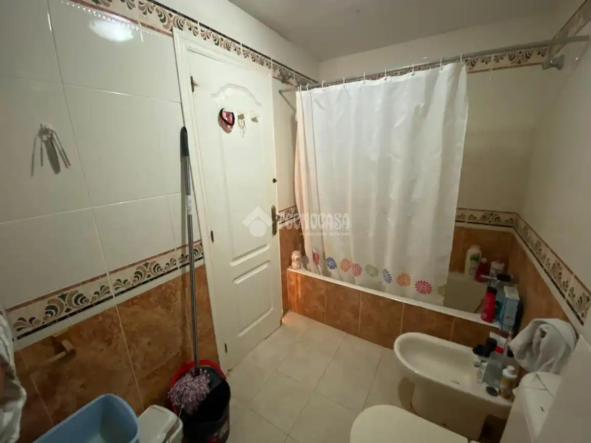 Bathroom of Flat for sale in Manilva  with Terrace and Community pool