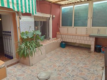 Casa a schiera in vendita a Calle Freser 1