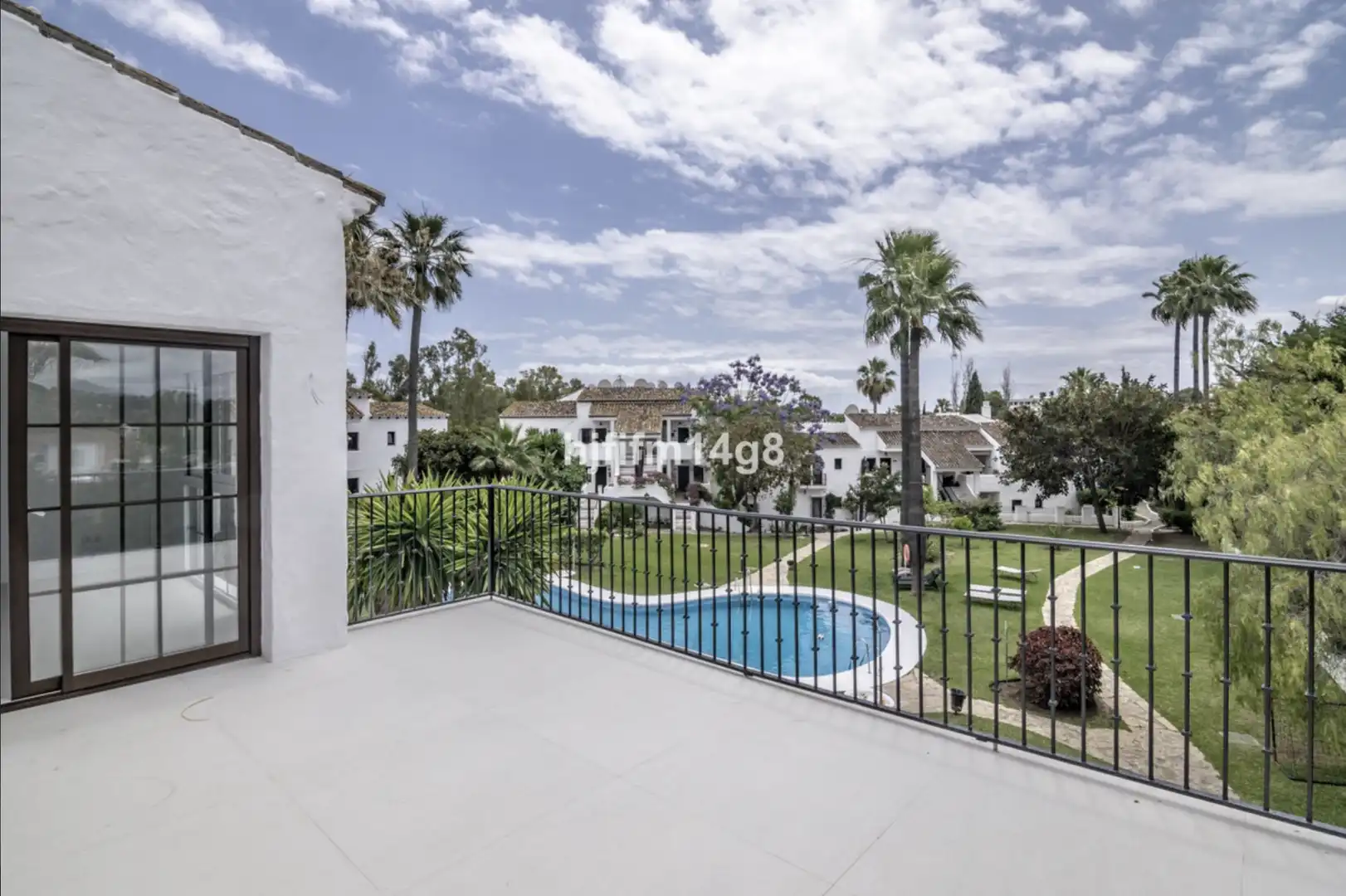 Apartamento con piscina en venta en Nueva Andalucía, imagen 16
