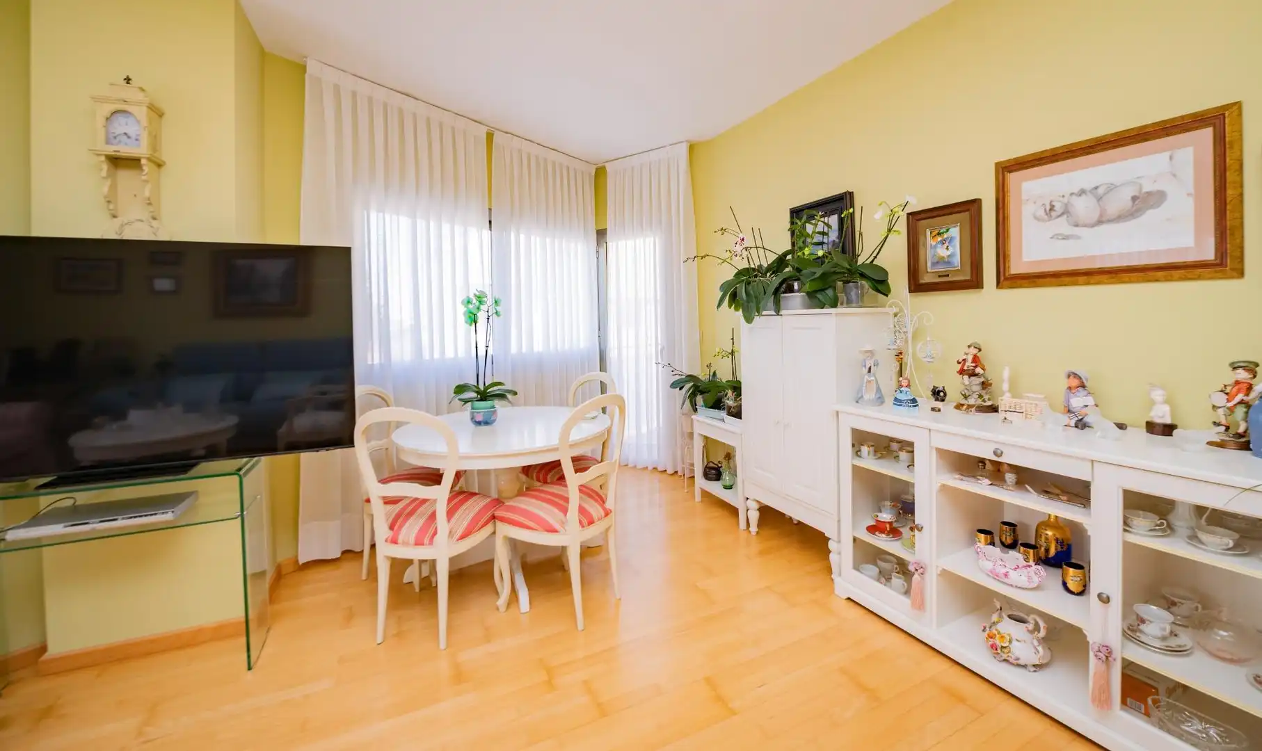 Sala d'estar de Pis en venda en Antequera amb Calefacció, Terrassa i Balcó