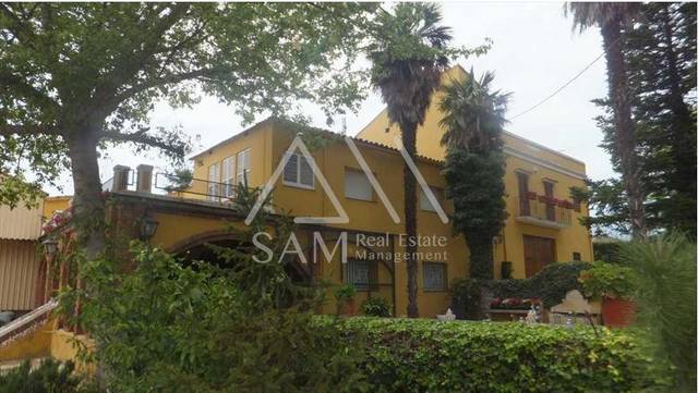 Casa-chalet en Venta en Butsènit