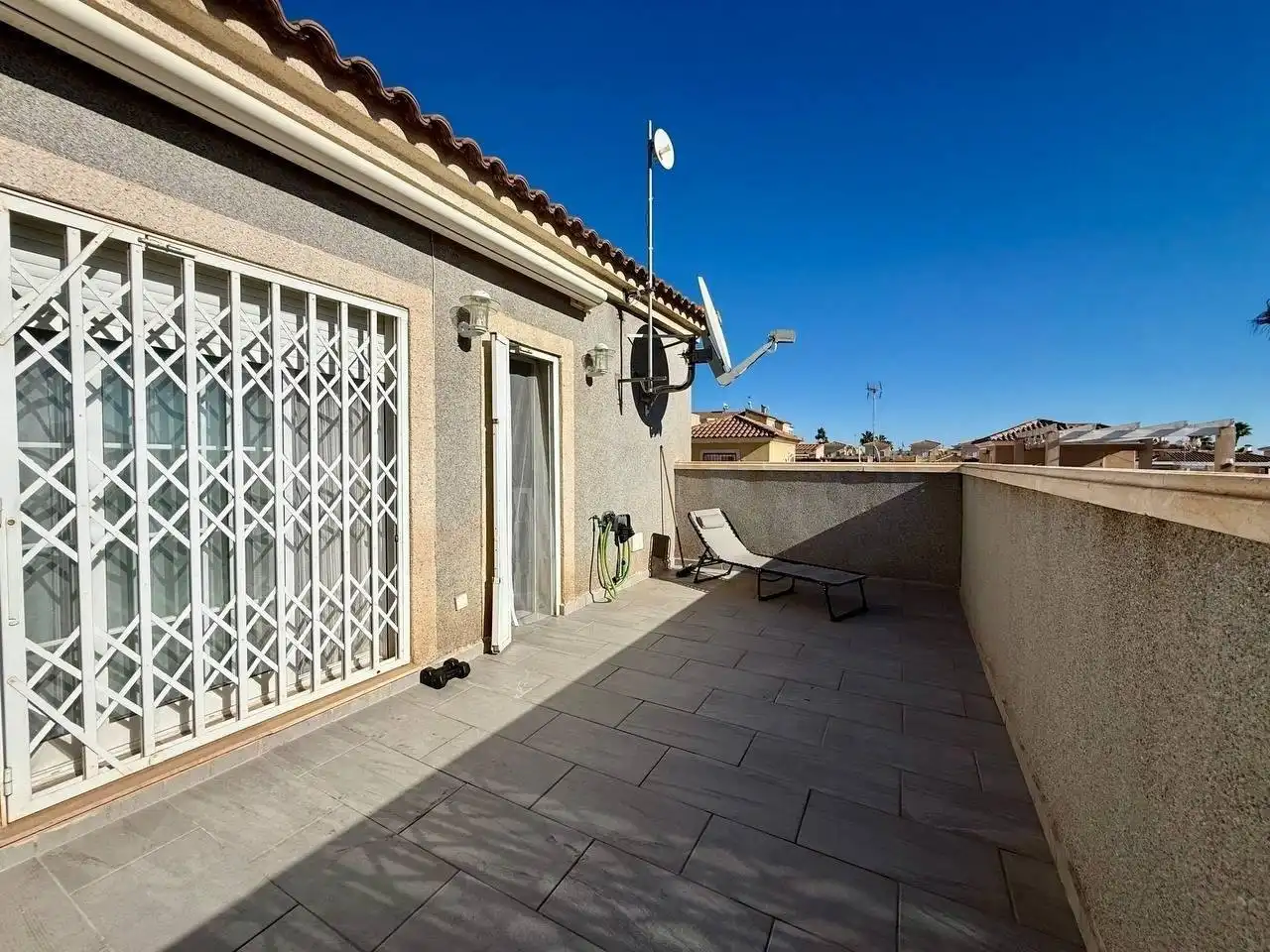 Terrassa de Casa o xalet en venda en Orihuela amb Calefacció, Jardí privat i Piscina