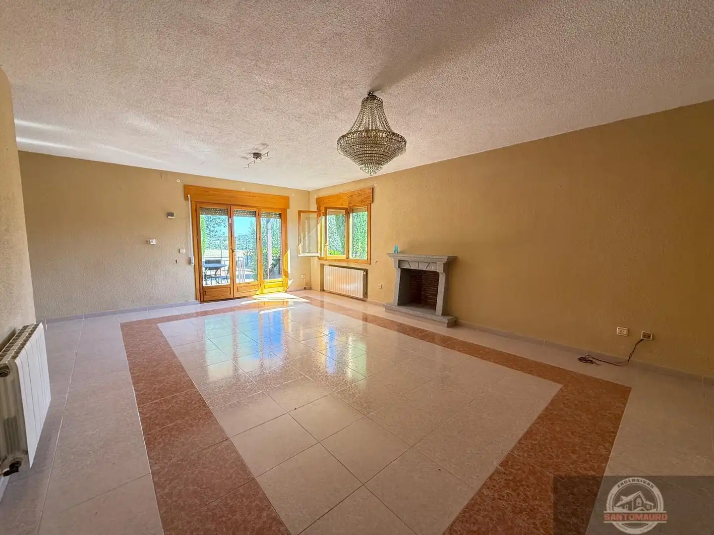Sala d'estar de Casa o xalet en venda en Galapagar amb Calefacció, Terrassa i Traster