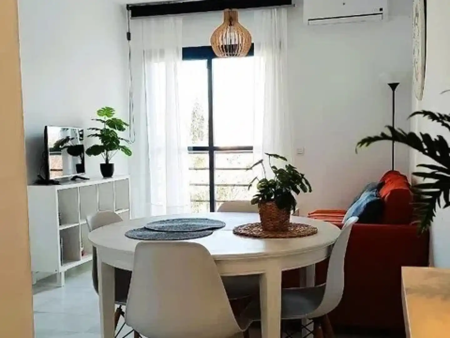 Piso con terraza en alquiler en Centro, imagen 2