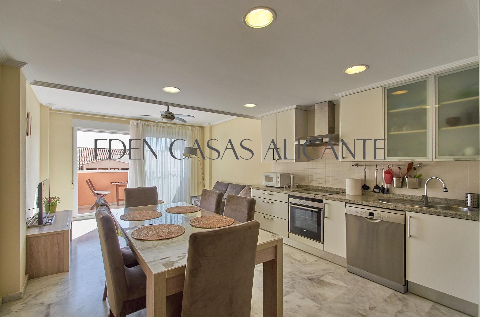 Cocina de Apartamento en venta en El Campello con Aire acondicionado, Calefacción y Terraza