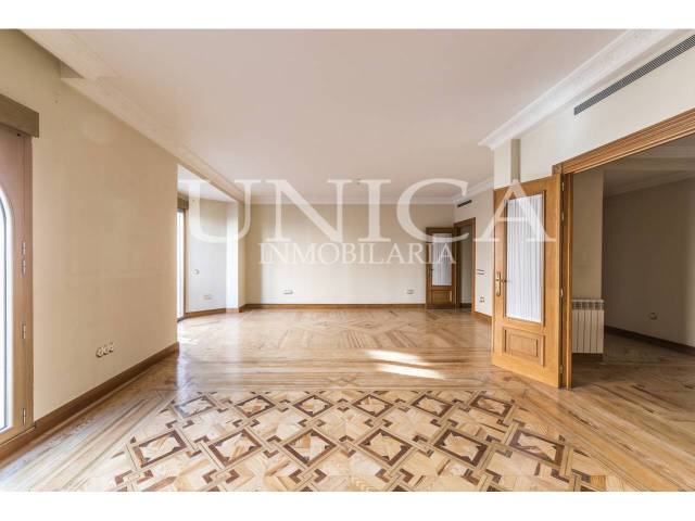 Piso en Venta en Valenzuela en Jerónimos