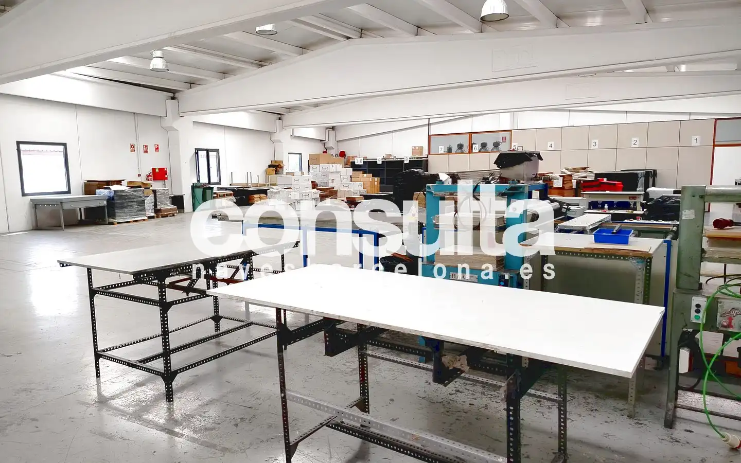 Fabrikhallen zur Miete in Gavà