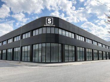 Local comercial en venda a Poniente