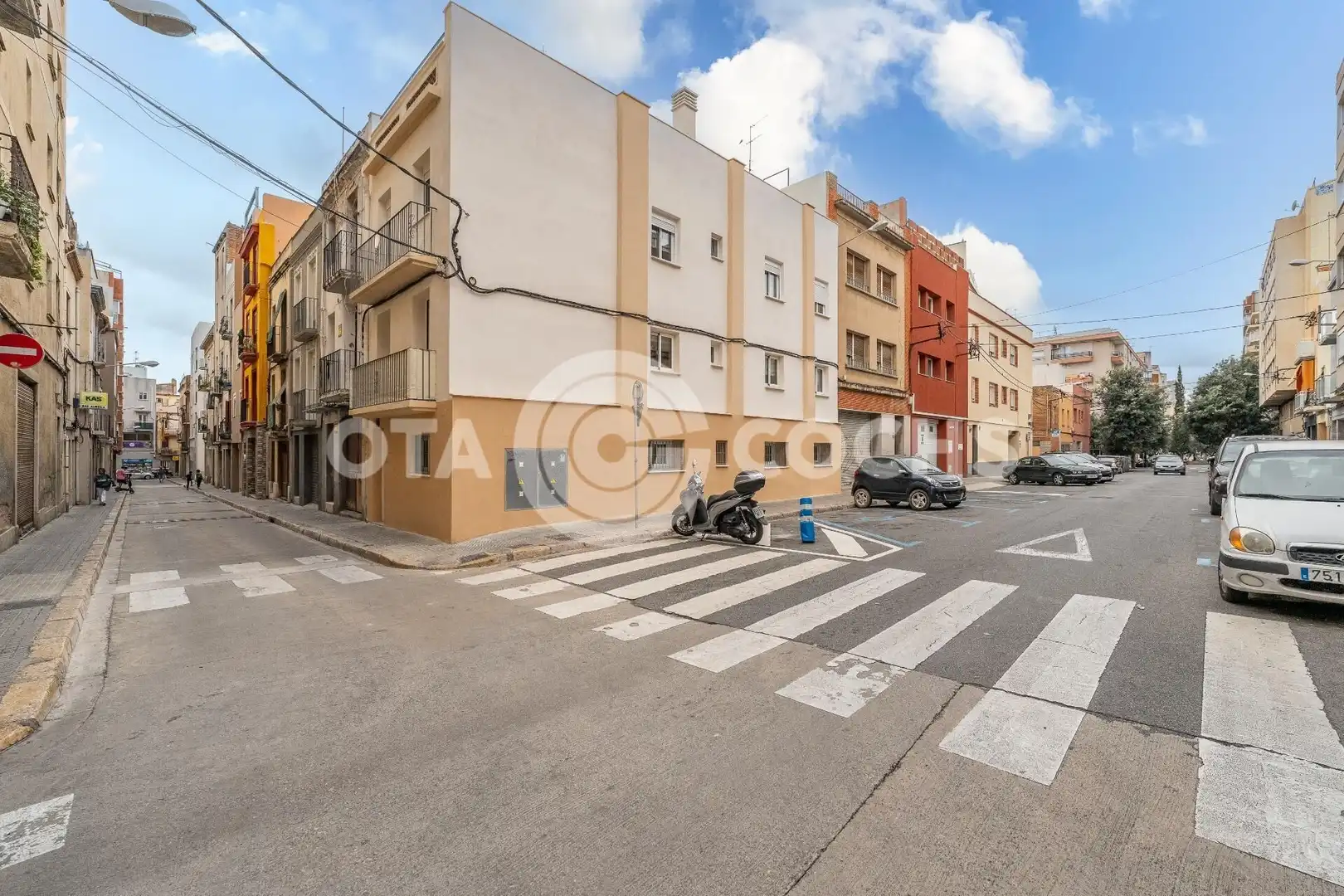 Außenansicht von Wohnung zum Verkauf in Reus mit Heizung und Terrasse