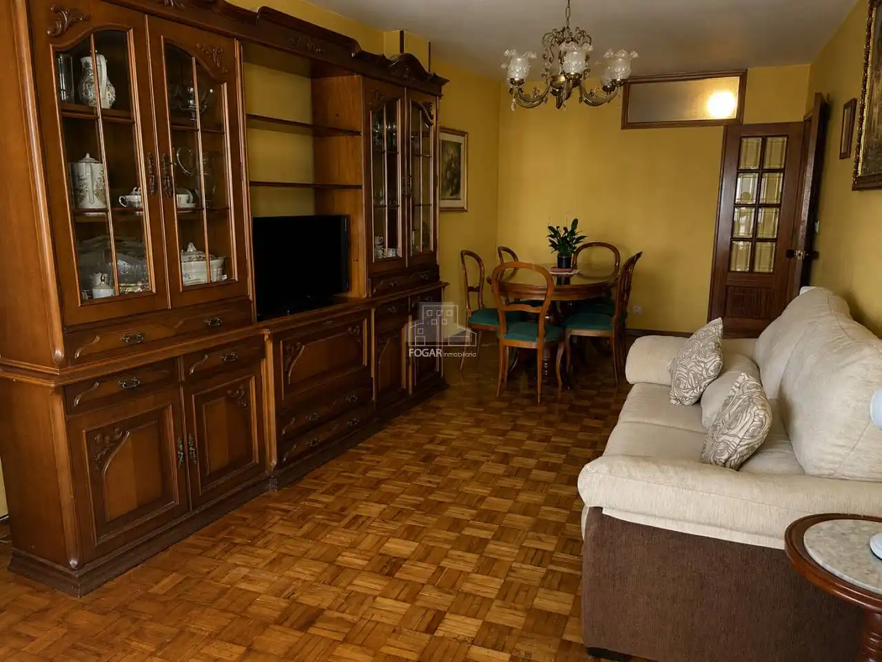 Living room of Flat for sale in Vilagarcía de Arousa  with Heating, Furnished and Balcony