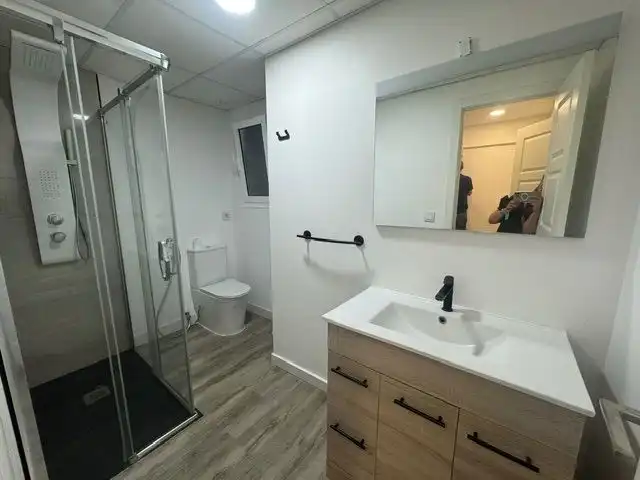 Bany de Pis en venda en Alcoy / Alcoi amb Calefacció i Moblat