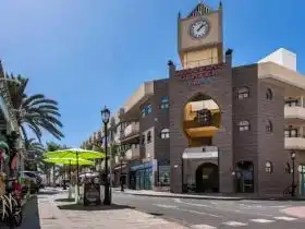 Vista exterior de Piso en venta en La Oliva con Terraza y Balcón