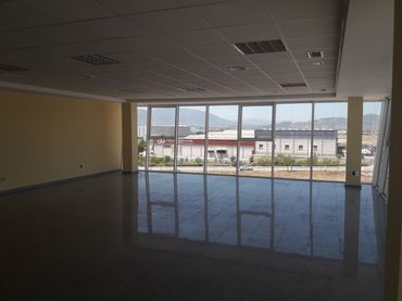 Büro mit Aufzug zur Miete in Campanillas