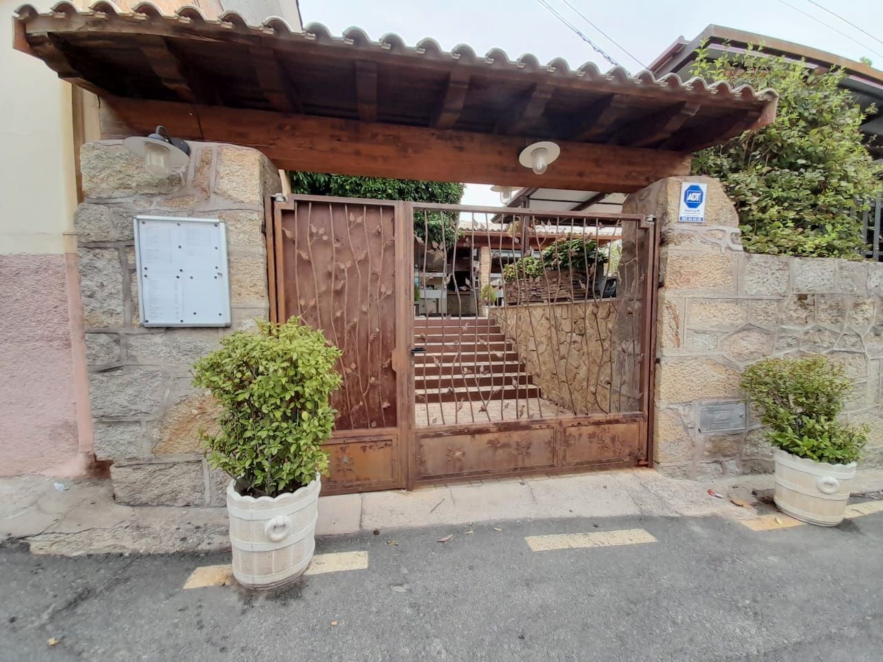 Local de alquiler en Casavieja con Aire acondicionado, Calefacción y Terraza