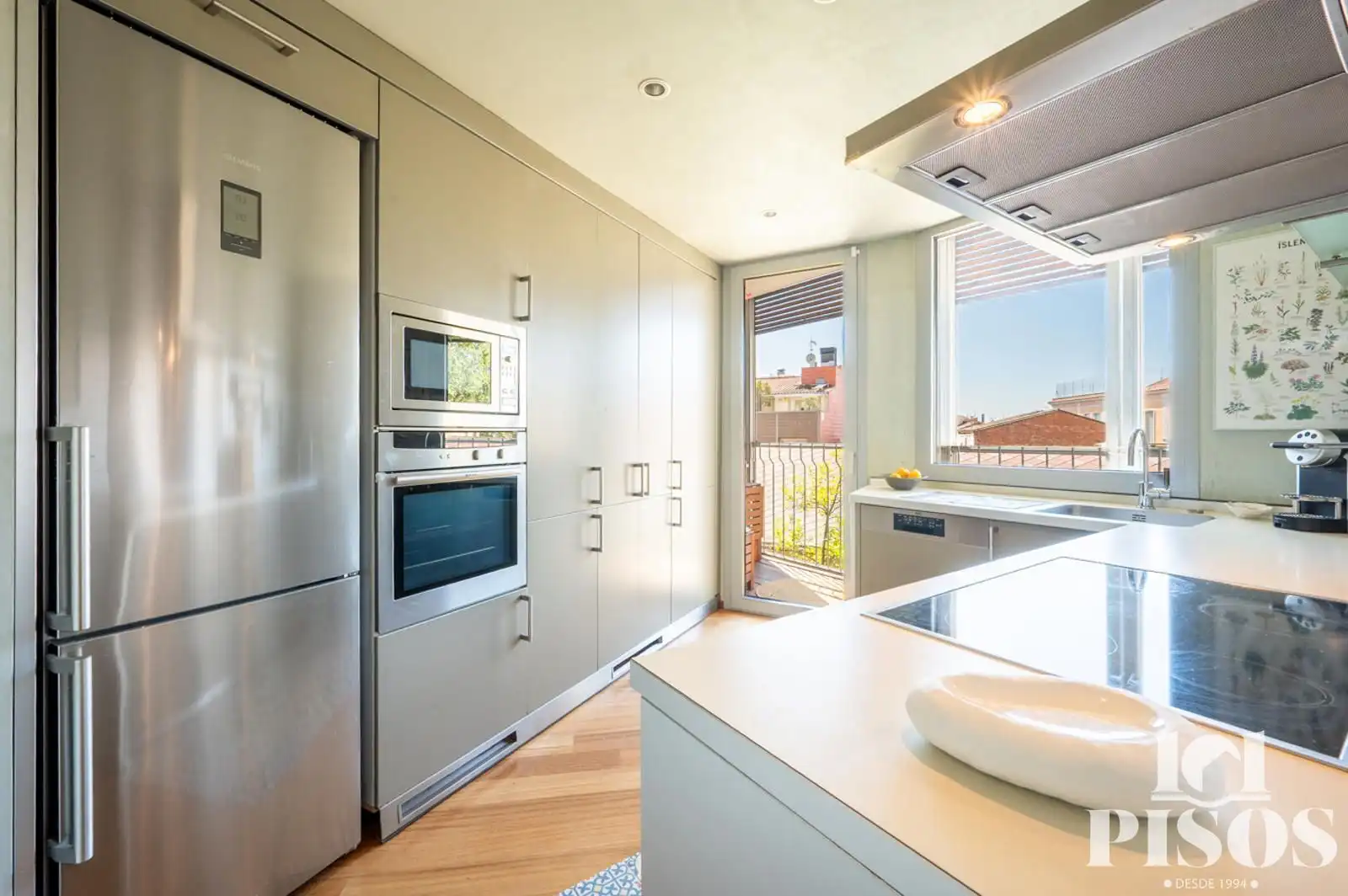 Kitchen of Flat for sale in Sabadell  with Air Conditioner, Heating and Terrace