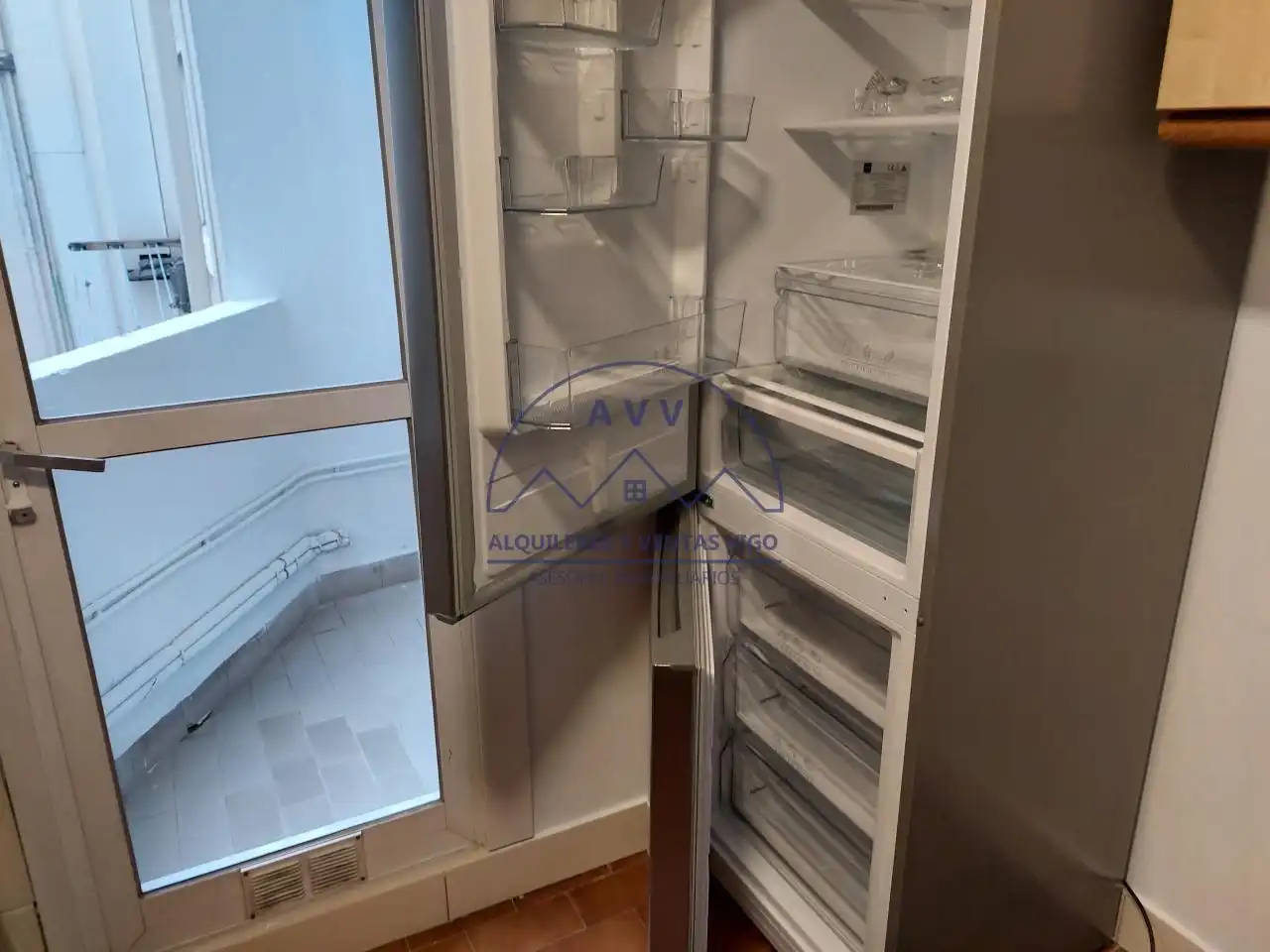 Cocina de Piso de alquiler en Vigo  con Calefacción, Parquet y Terraza