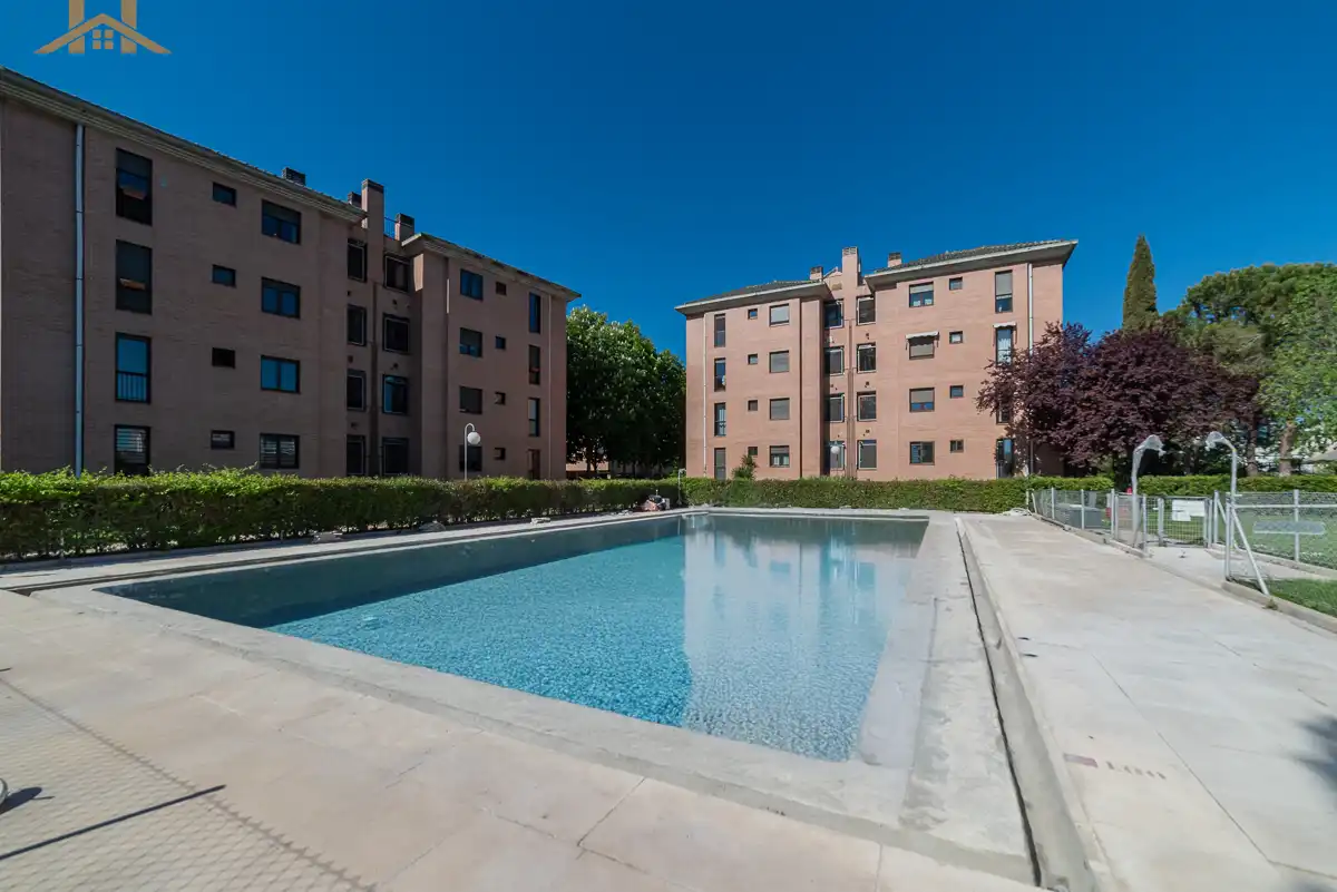 Piscina de Piso en venta en Madrid con Aire acondicionado, Calefacción y Terraza