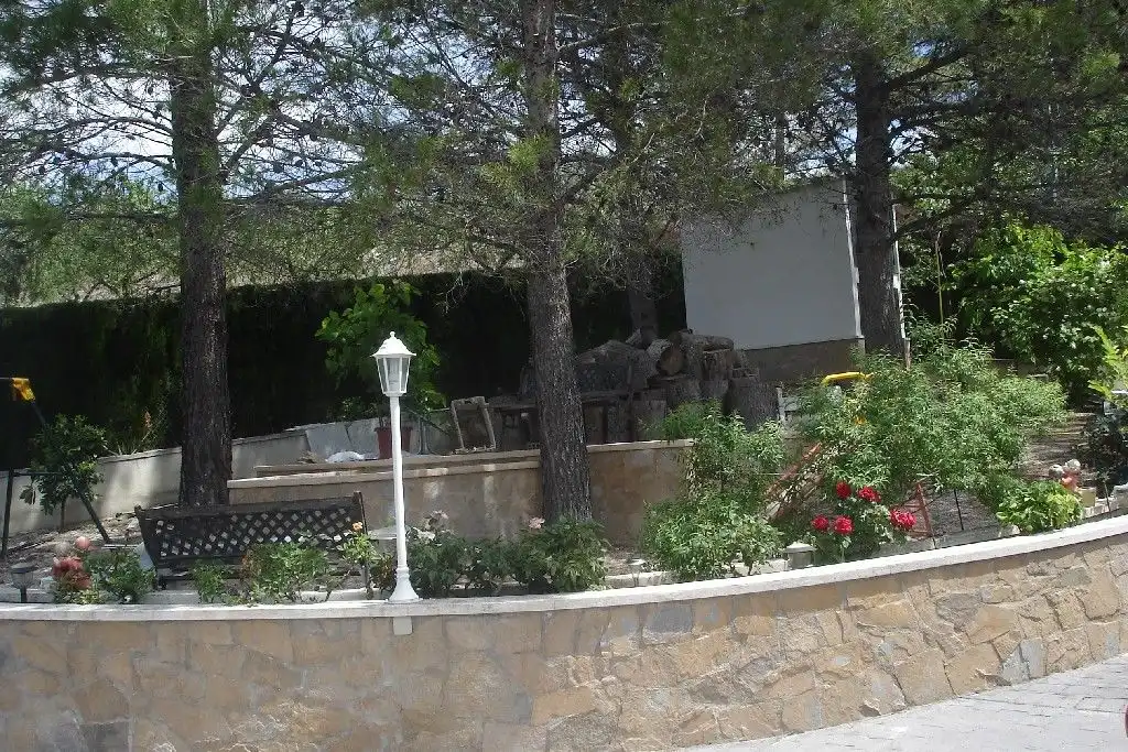 Chalet con piscina en venta en Benillup, imagen 2