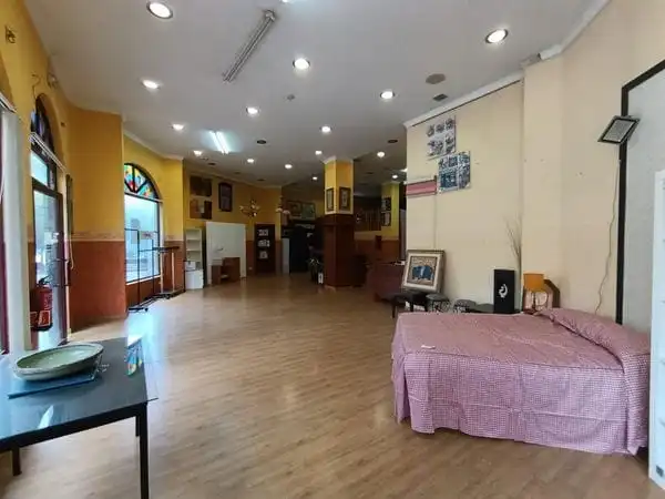 Gewerbefläche zum Verkauf in Calle Fernando Morán 2, imagen 4