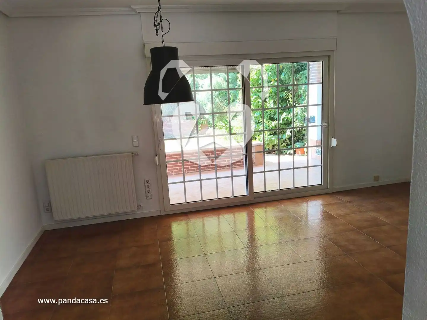 Vista exterior de Casa adosada de lloguer en La Moraleja amb Aire condicionat, Calefacció i Parquet
