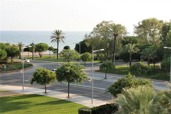 Außenansicht von Dachboden zur Miete in Cambrils mit Klimaanlage, Terrasse und Möbliert