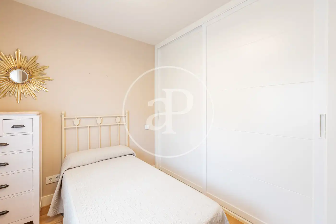 Bedroom of Detached homes for sale in Madrid  with Heating, Private garden and Terrace