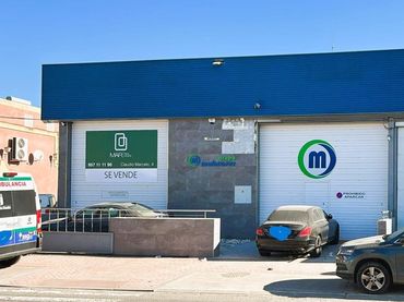 Industrial building for sale in Sur