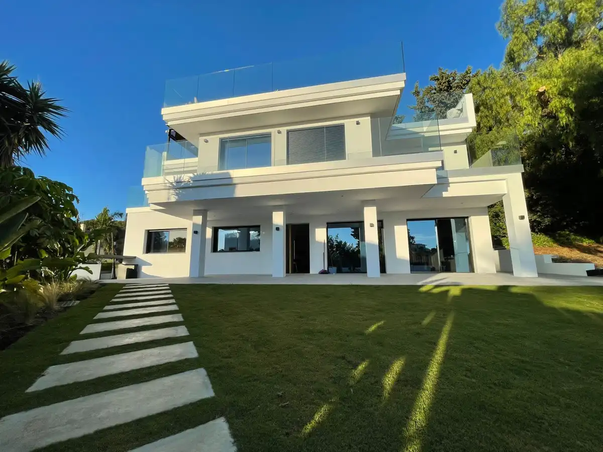 Casa o xalet de lloguer a RAMON J SENDER-LA CAMPANA, 5, Las Brisas