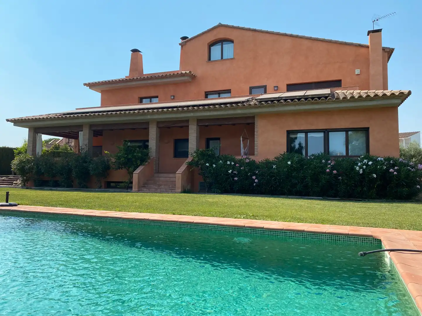 Vista exterior de Casa o chalet en venta en Mont-ras con Aire acondicionado, Calefacción y Jardín privado