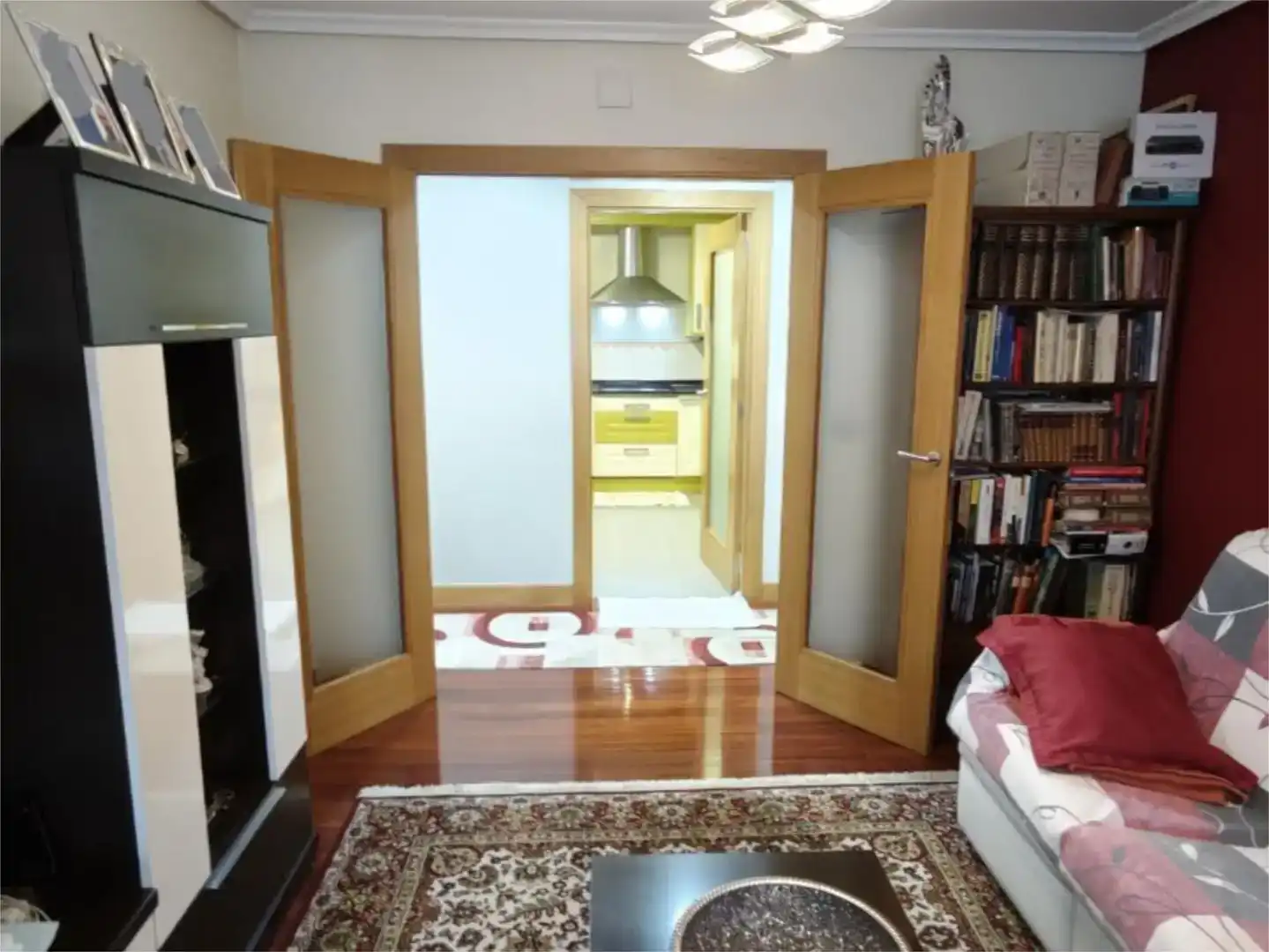 Piso en venta en Santurtzi  con Balcón