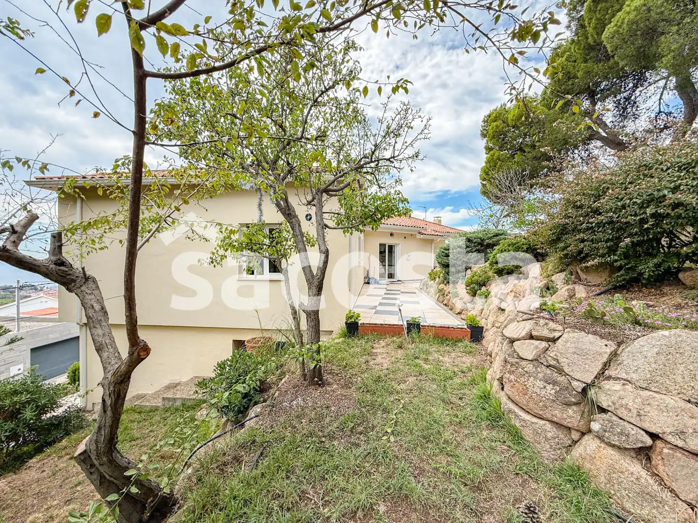 Garten von Haus oder Chalet zum Verkauf in Lloret de Mar mit Klimaanlage, Heizung und Privatgarten