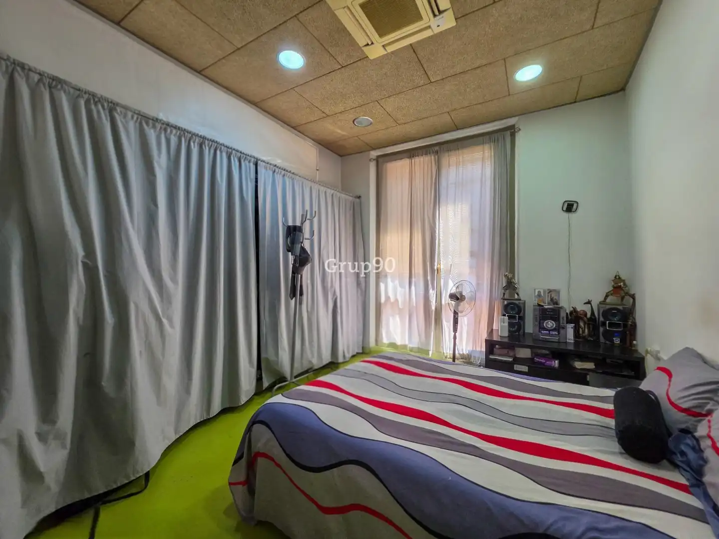 Dormitori de Pis en venda en Lleida amb Parquet, Balcó i Alarma