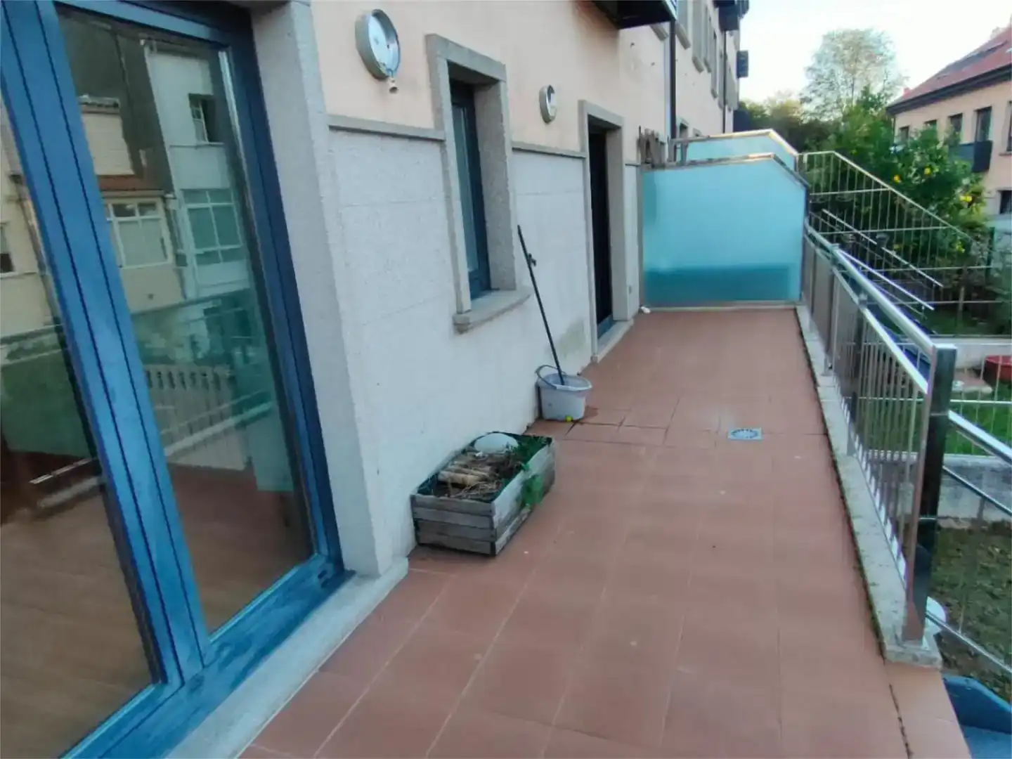 Balcony of Flat for share in Santiago de Compostela   with Private garden, Parquet flooring and Storage room