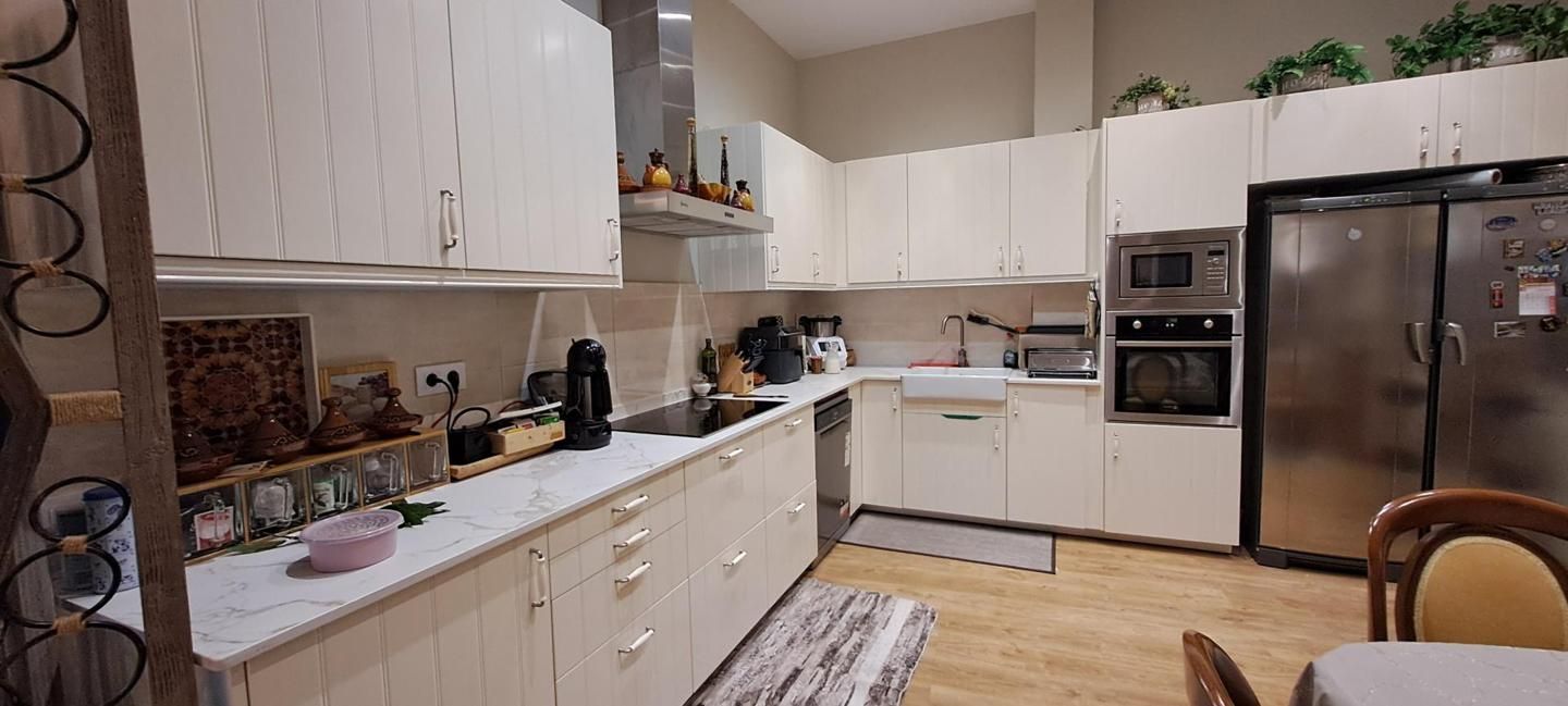 Cuina de Planta baixa en venda en Terrassa amb Aire condicionat