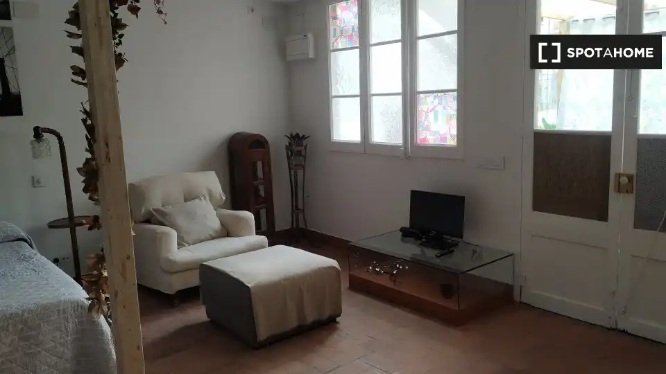 Flat for rent in Sants-Badal