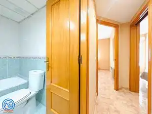 Bathroom of Flat for rent in Zaragoza  with Air Conditioner, Heating and Terrace