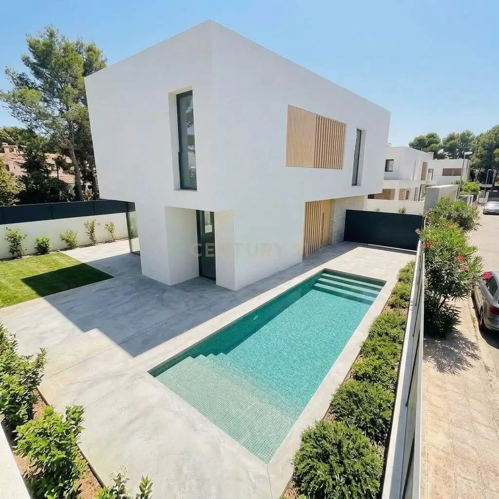 Piscina de Casa o xalet en venda en Sant Pere de Ribes