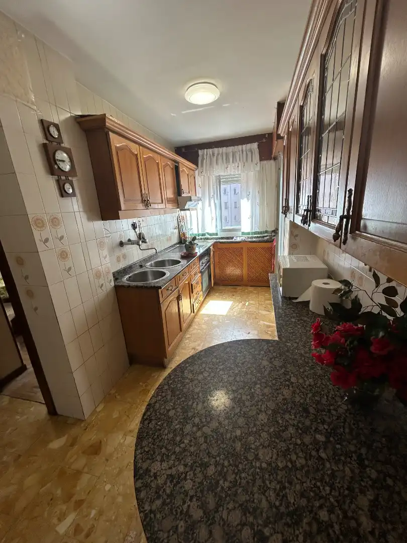 Cocina de Piso en venta en Burgos con Terraza y Amueblado