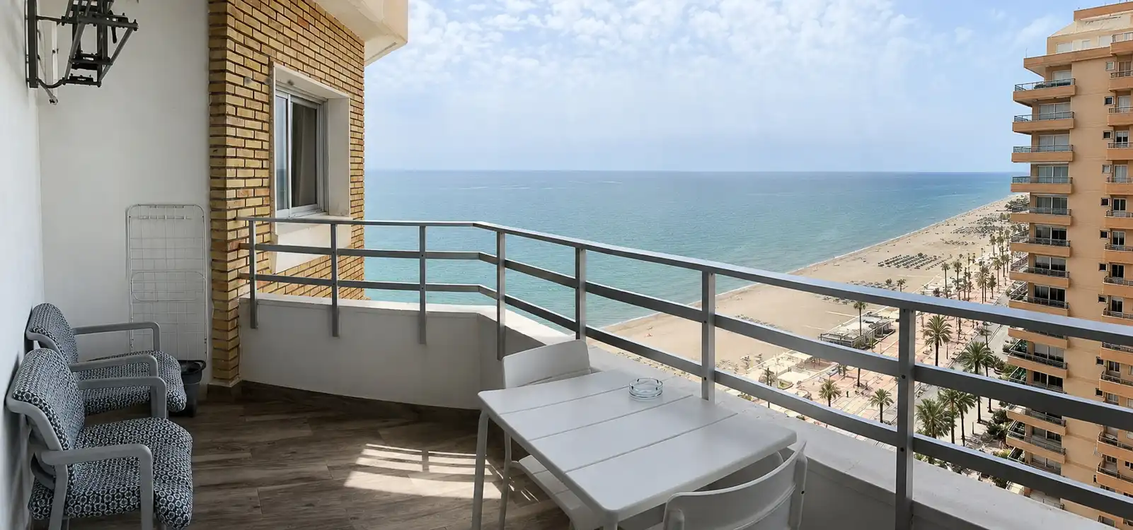 Flat with pool for sale in Paseo Marítimo Rey de España