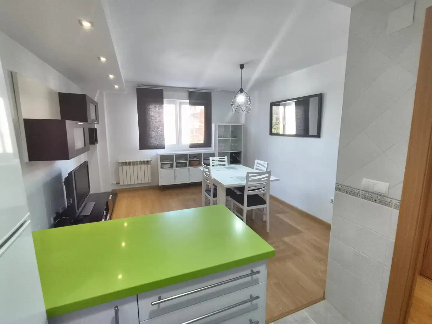 Cuina de Pis de lloguer en Ponferrada amb Calefacció, Terrassa i Traster