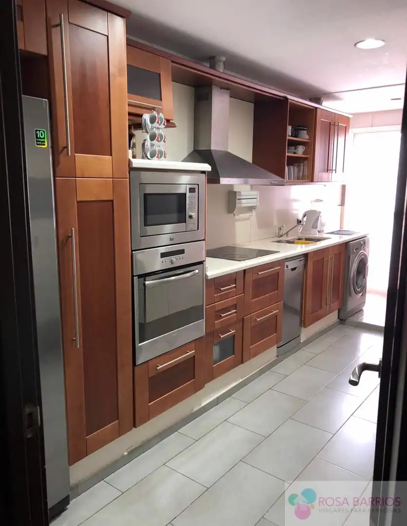 Kitchen of Flat for sale in Marbella  with Terrace and Community pool