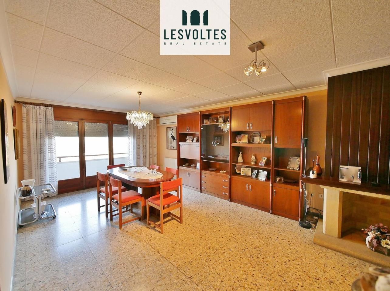 Living room of Flat for sale in La Bisbal d'Empordà  with Air Conditioner, Heating and Terrace