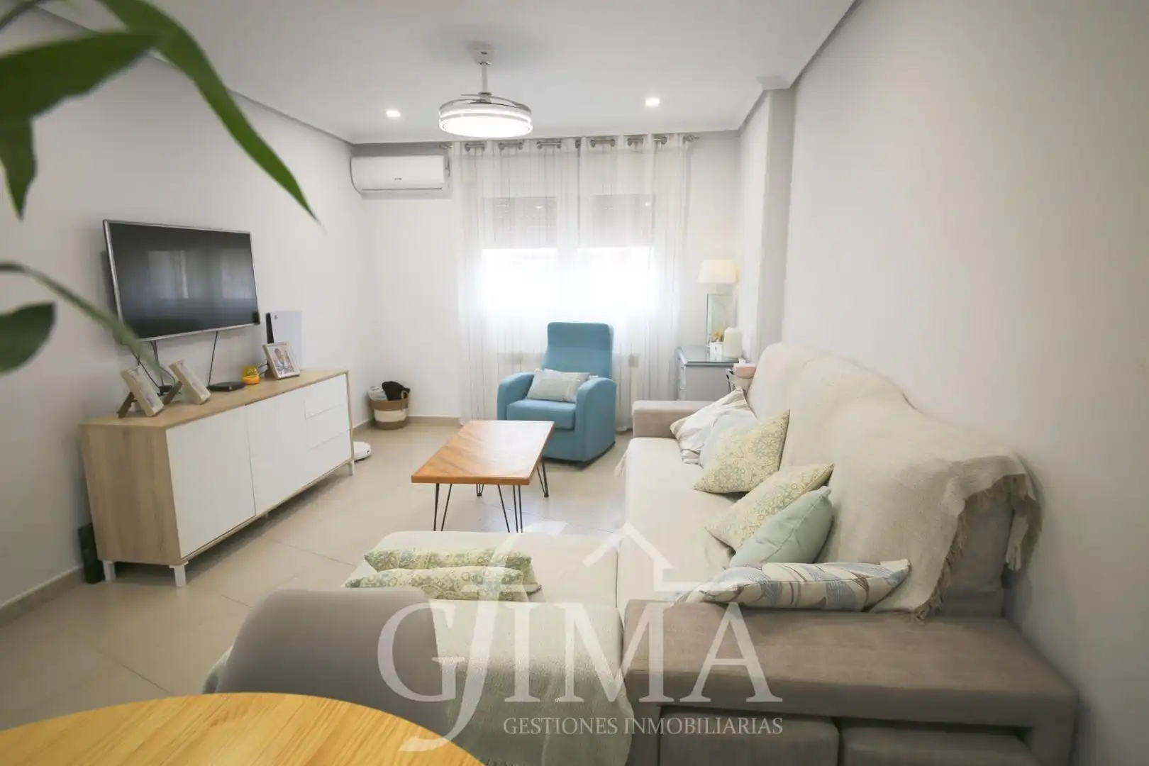 Flat with terrace for sale in Calle ANTONIO HUERTAS, imagen 4