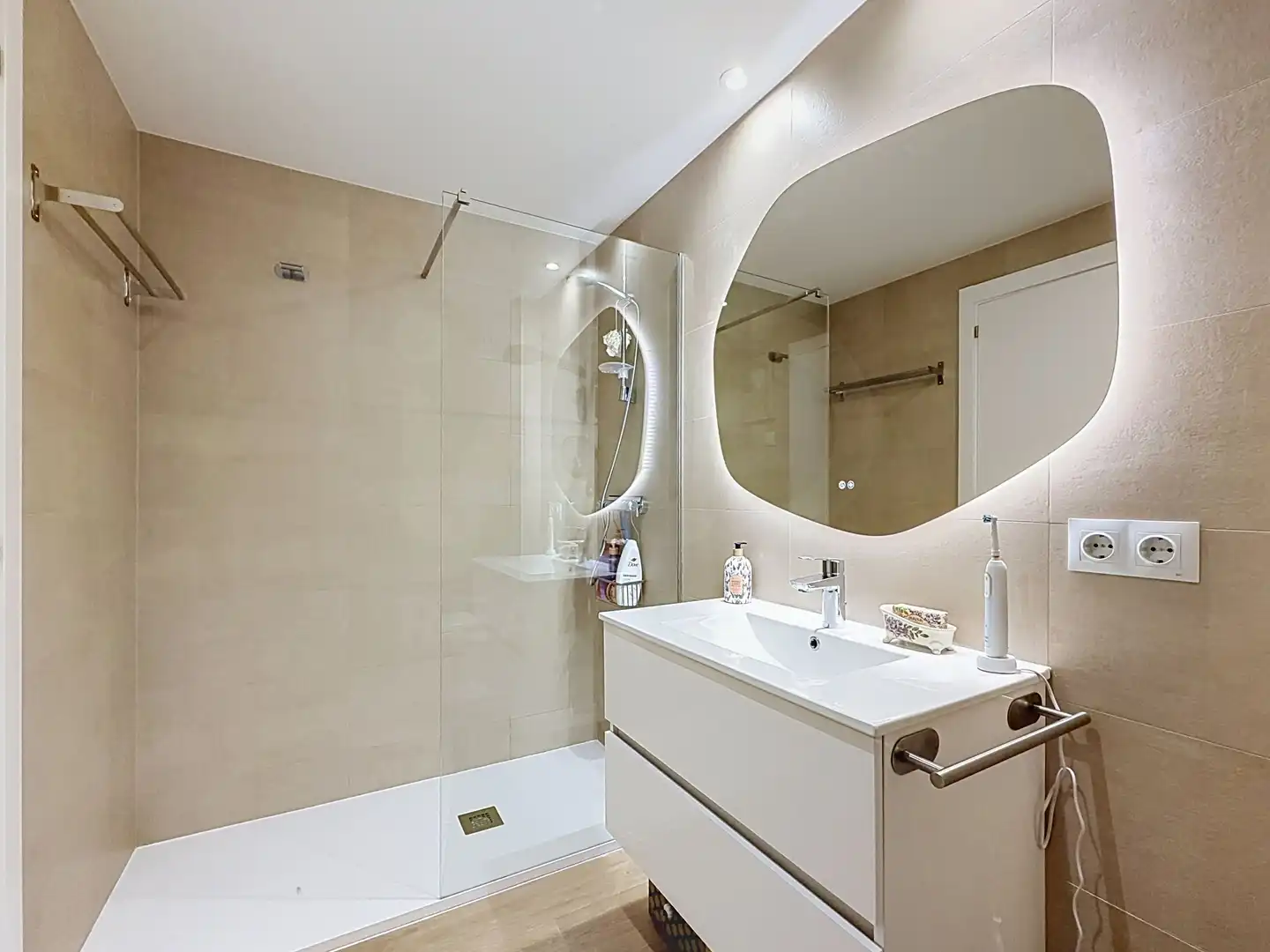 Bathroom of Flat for sale in Dénia  with Air Conditioner, Heating and Swimming Pool