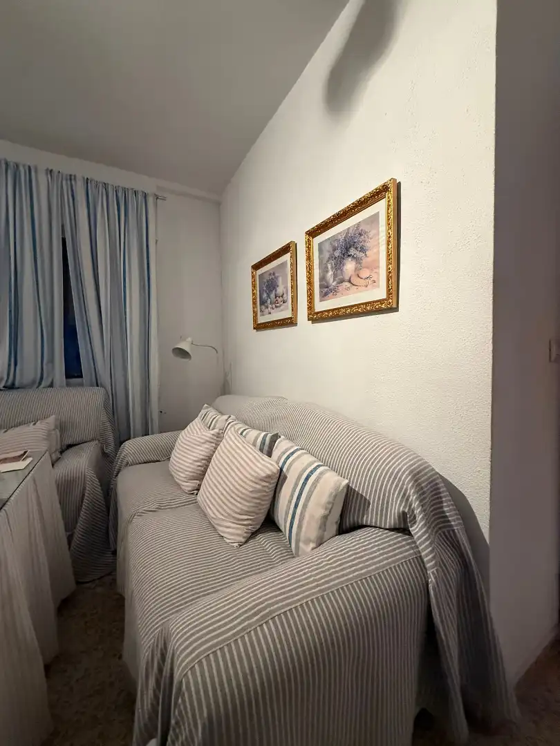 Schlafzimmer von Wohnung zum Verkauf in Sevilla mit Klimaanlage, Terrasse und Möbliert