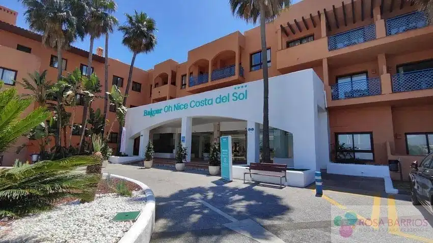 Vista exterior de Apartamento en venta en Benahavís con Aire acondicionado, Terraza y Amueblado