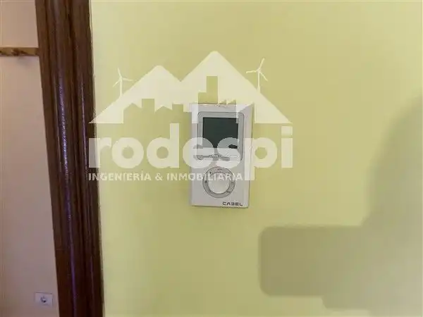 Wohnung zur Miete in Ribadavia mit Heizung und Abstellraum