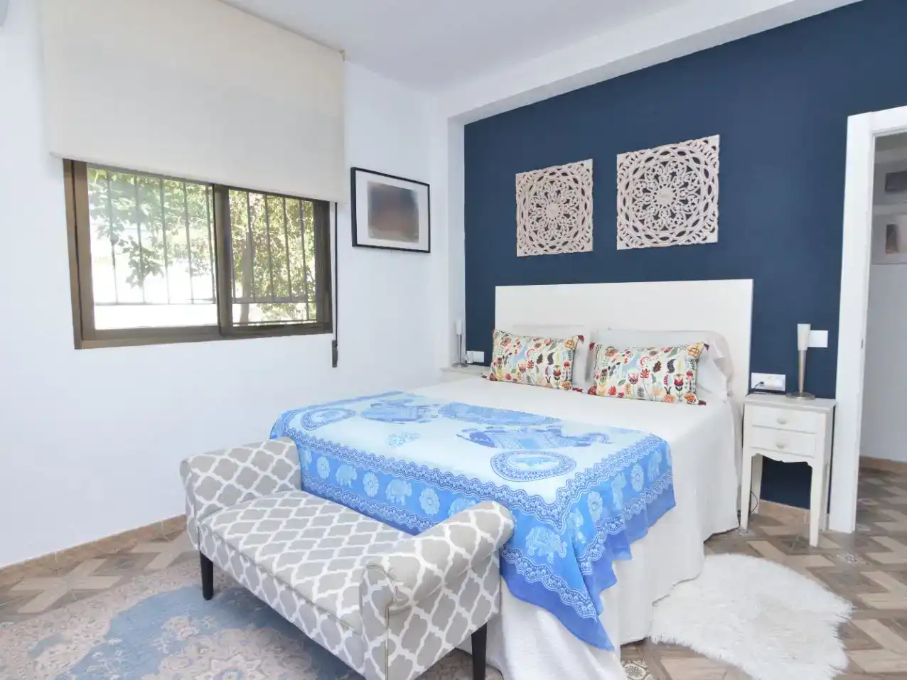 Schlafzimmer von Haus oder Chalet zum Verkauf in Chiva mit Klimaanlage, Schwimmbad und Balkon