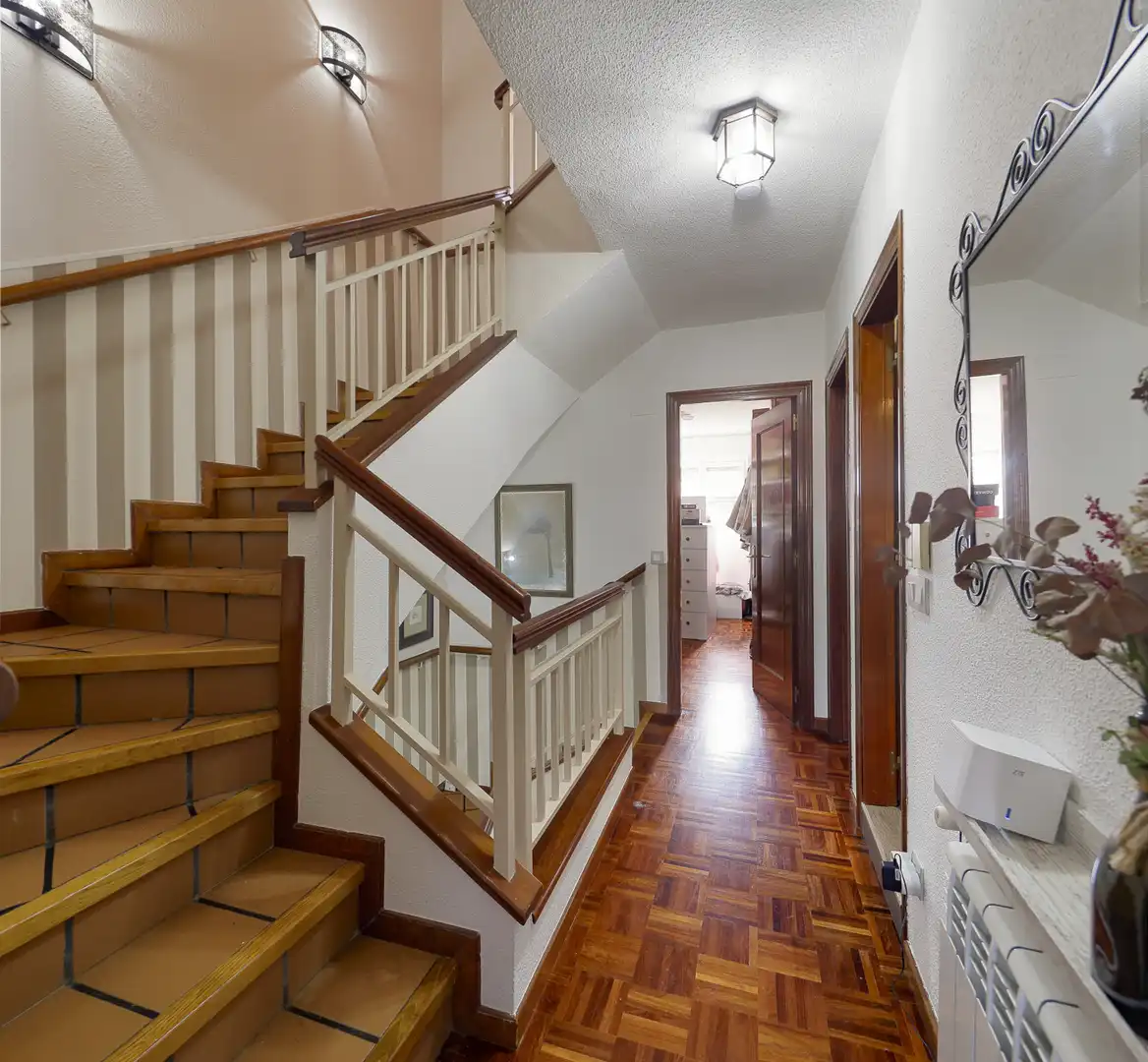 Casa adosada en venta en Siero con Calefacción, Jardín privado y Parquet